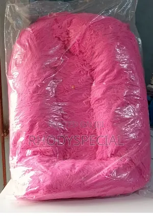 Pet Beds for Dogs and Cats: Available in Various Sizes