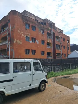 11bdrm House in Ijegun Chemist, Satellite Town for sale