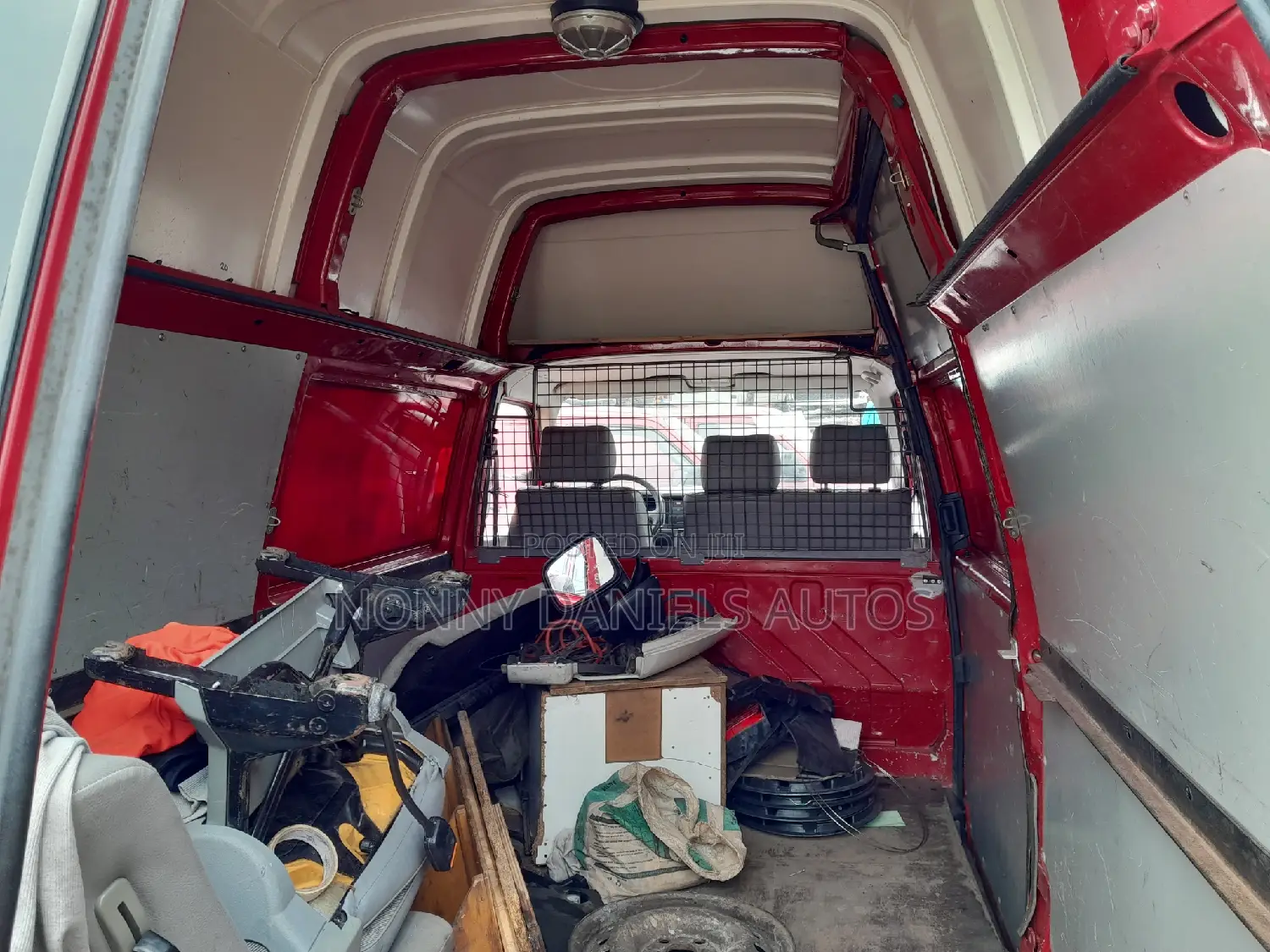 Volkswagen Transporter 2002 Red