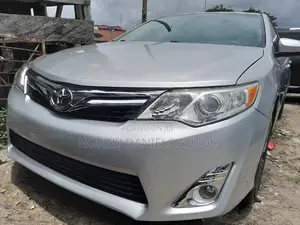 Toyota Camry LE 4dr Sedan (2.5L 4cyl 6A) 2012 Silver