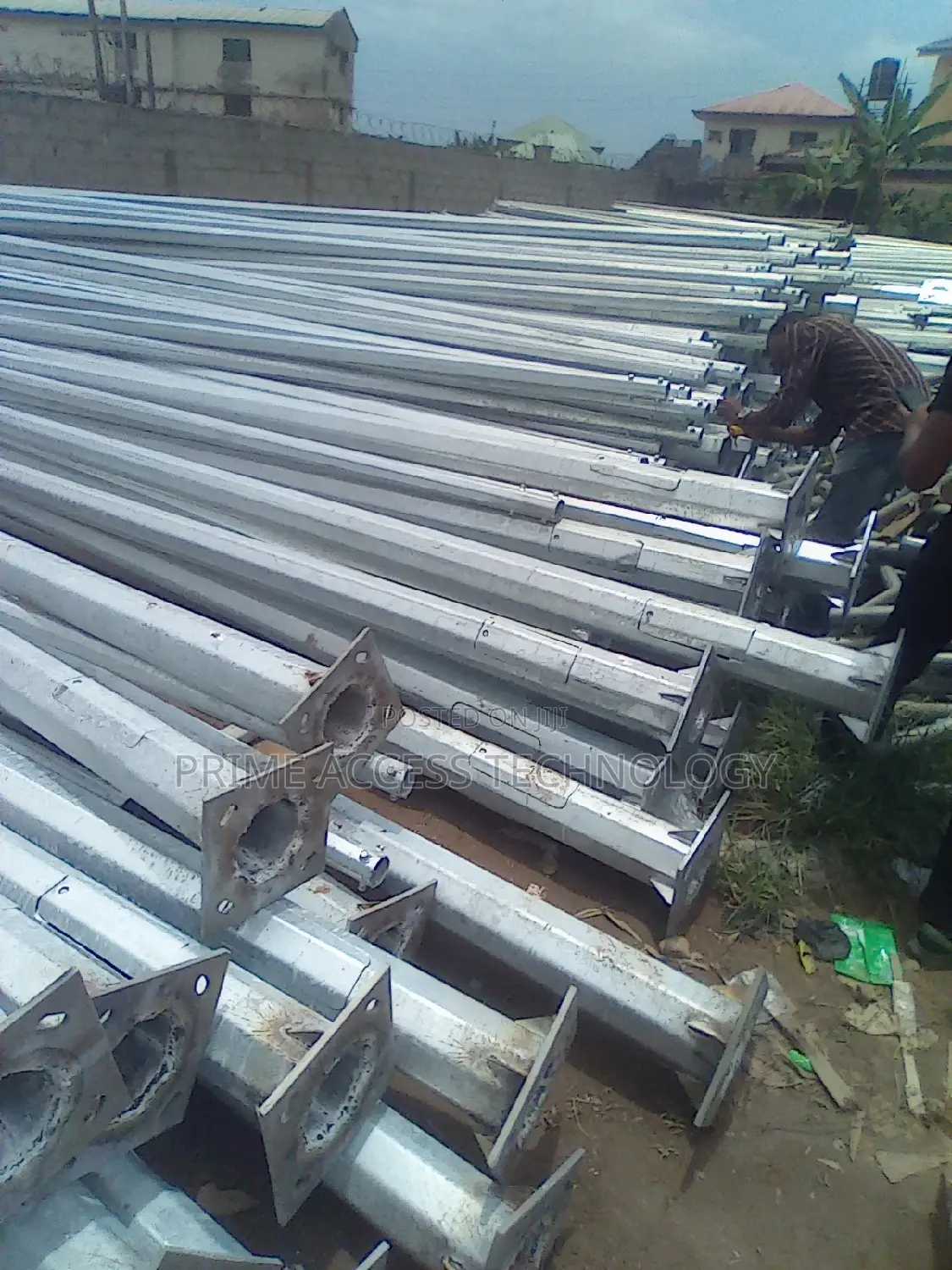 Quantity Round and Octagonal Street Light Pole