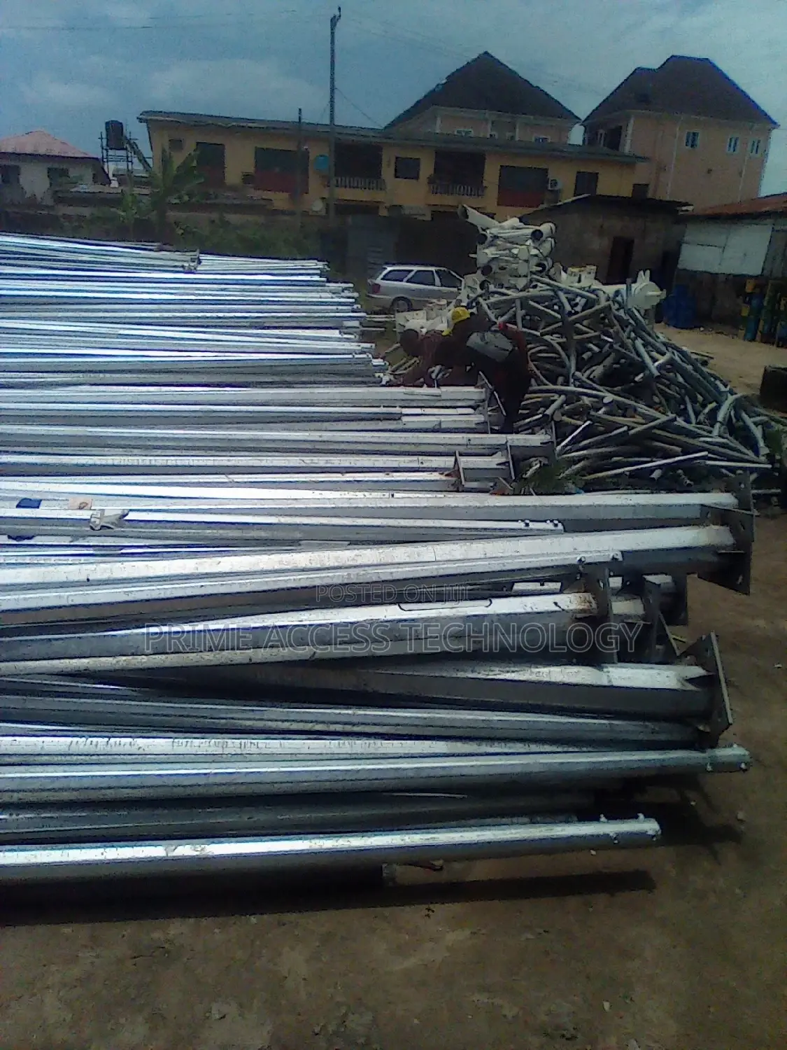 Galvanized Quality Octagonal and Round Poles