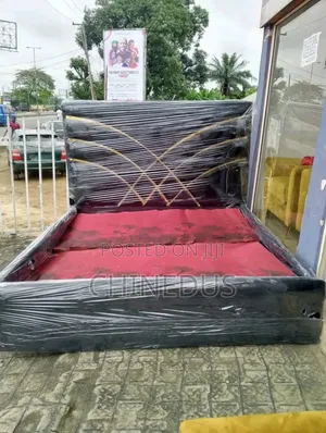 Standard Luxurious King Size Bedframe With Quality Materials