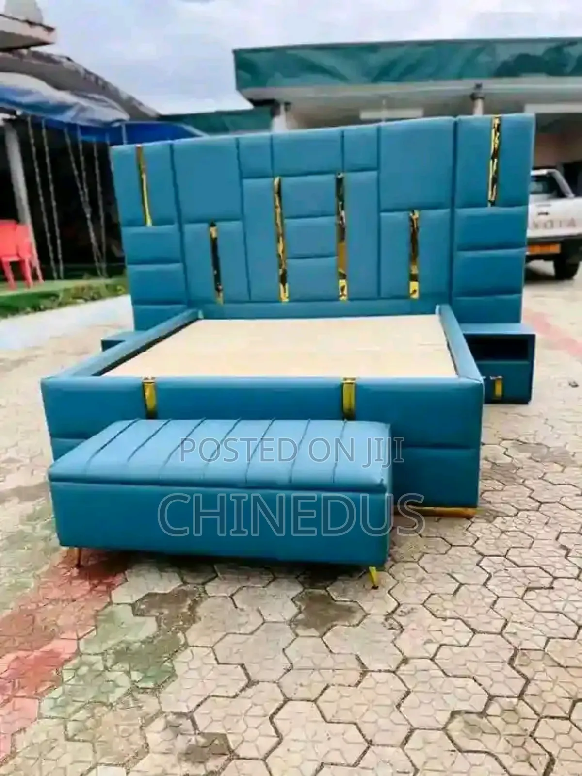 Standard Luxurious King Size Bedframe With Quality Materials