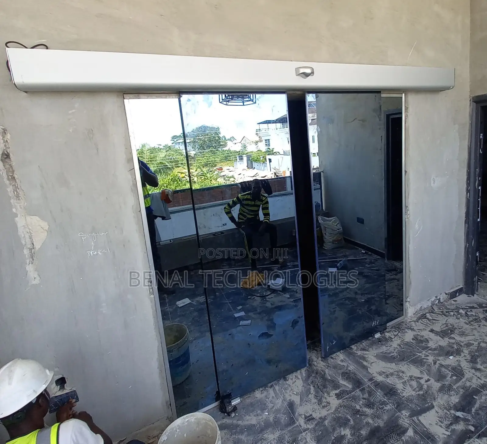Sliding Glass Powered by Smart Sensor Technology