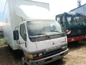 Mitsubishi Canter 1998 White
