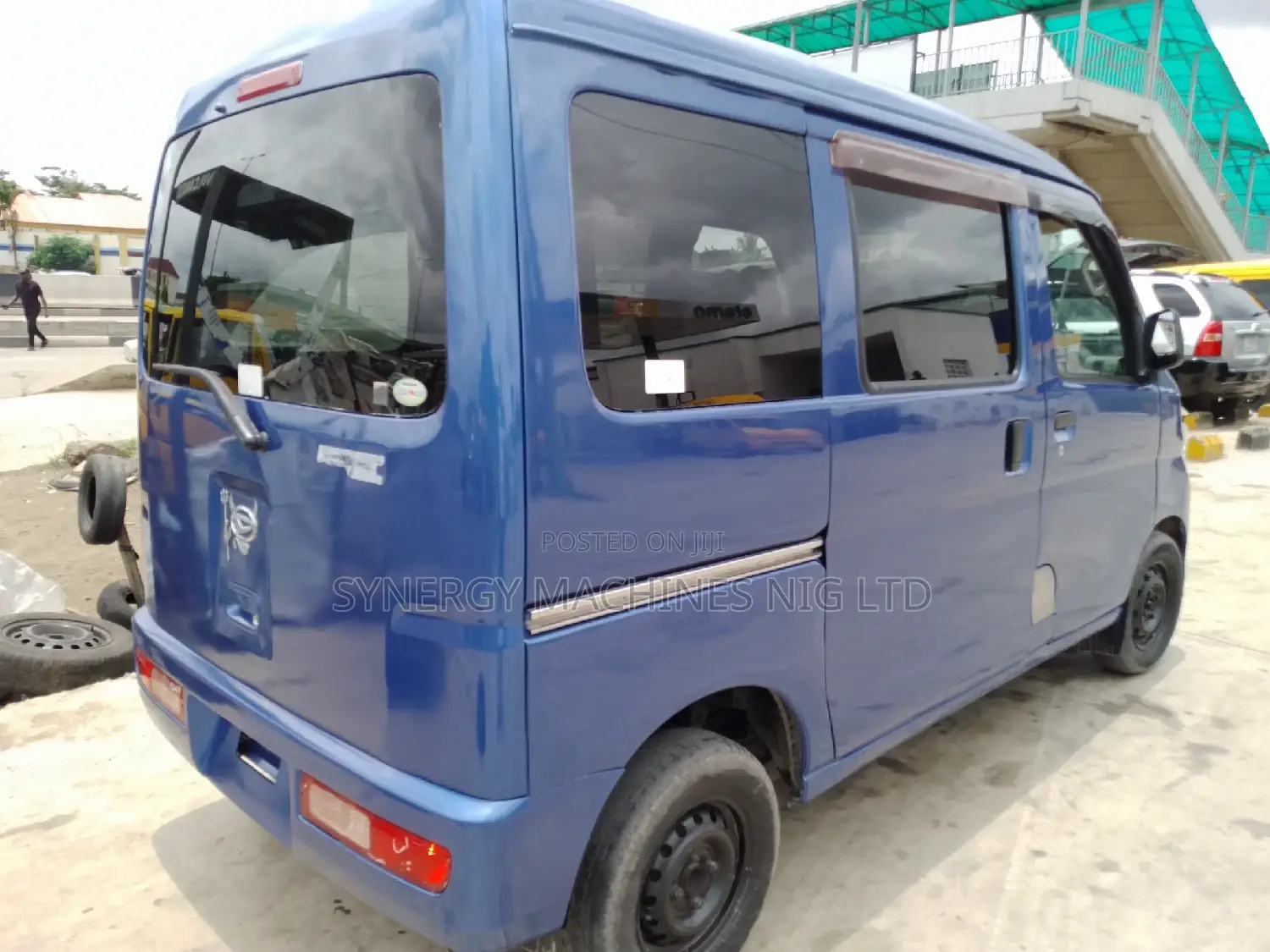 Daihatsu Hijet 2022 Blue