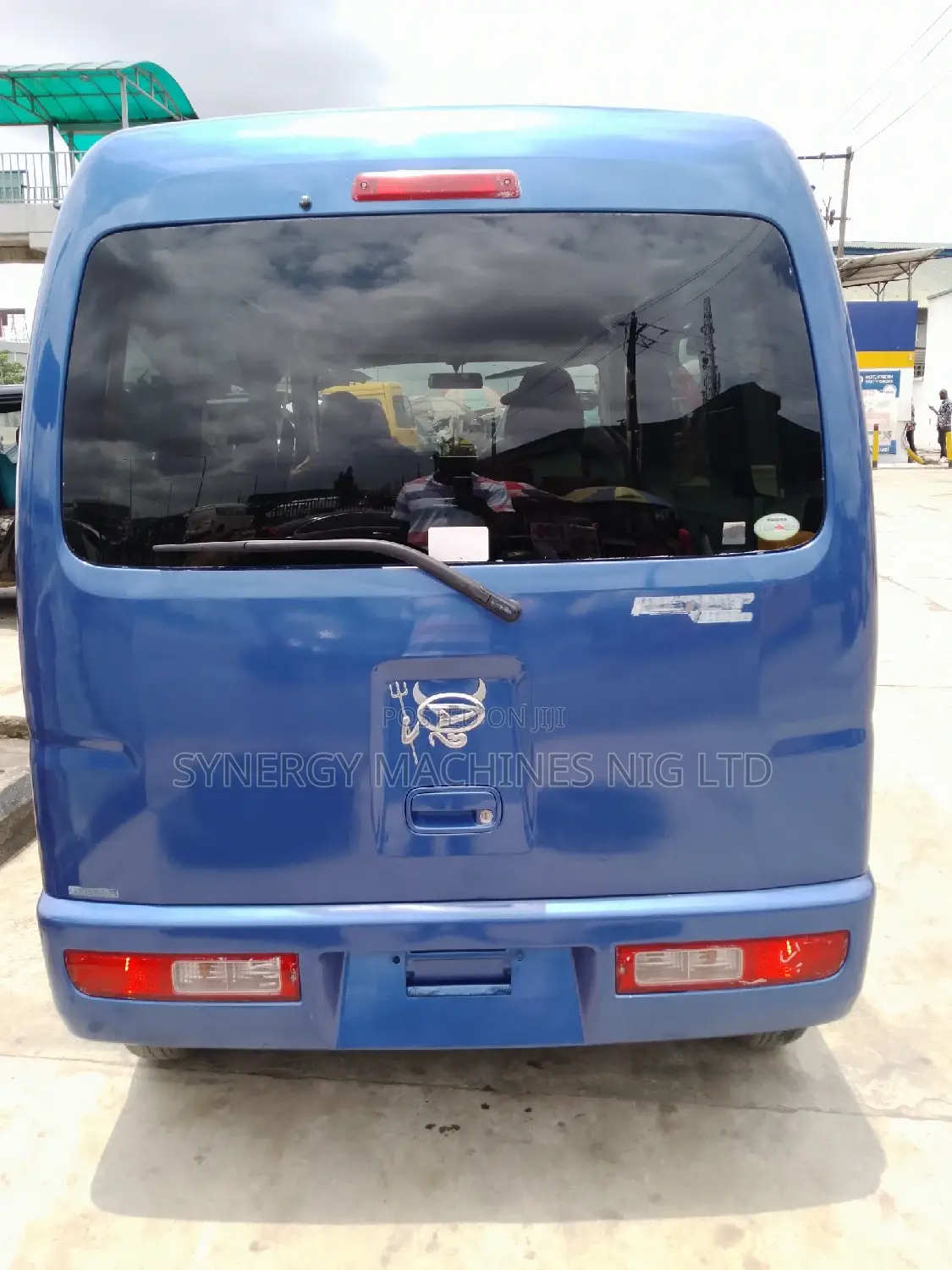Daihatsu Hijet 2022 Blue