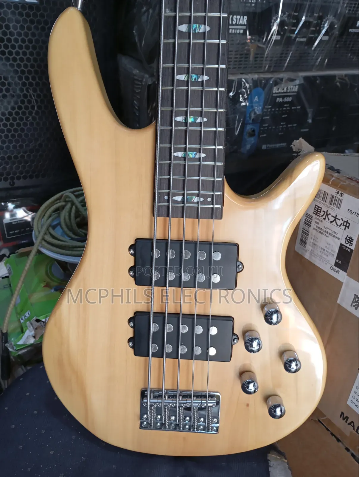 Ibanez Active 5-Strings Bass Guitar
