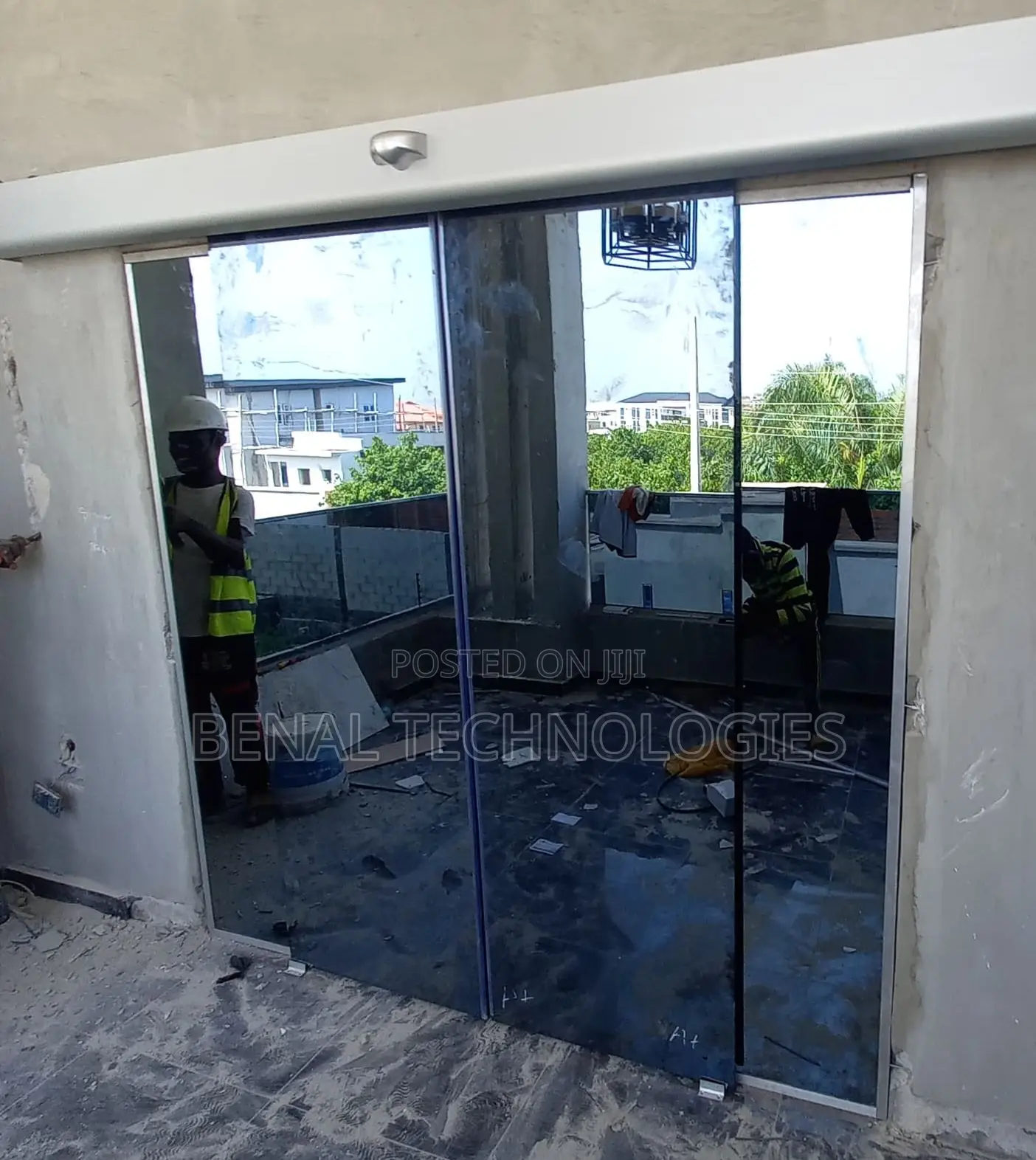 Automated Glass Door Motion Sensor