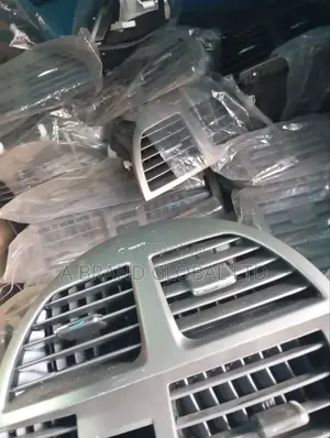 2007-2012 Lexus Es350 Middle Air Vents