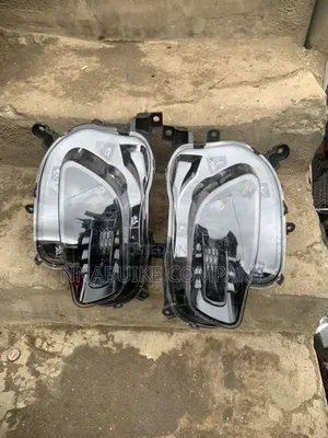Jeep Cherokee Headlamp 2015 Model