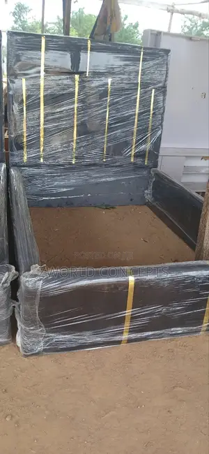41⁄2 Luxury Bedframe Design Available