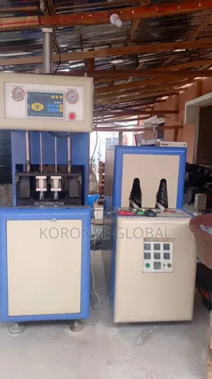Pet/Bottle Blowing Machine