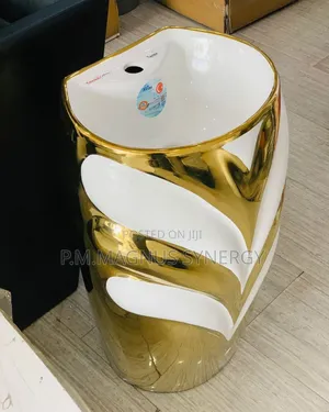 England Standard Gold Stand Basin.
