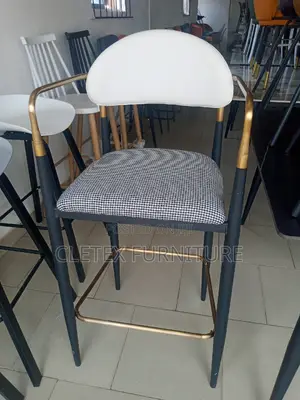 Quality Bar Stools With Armrest