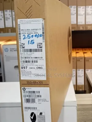 New Laptop HP 250 G10 8GB Intel Core I5 SSD 512GB