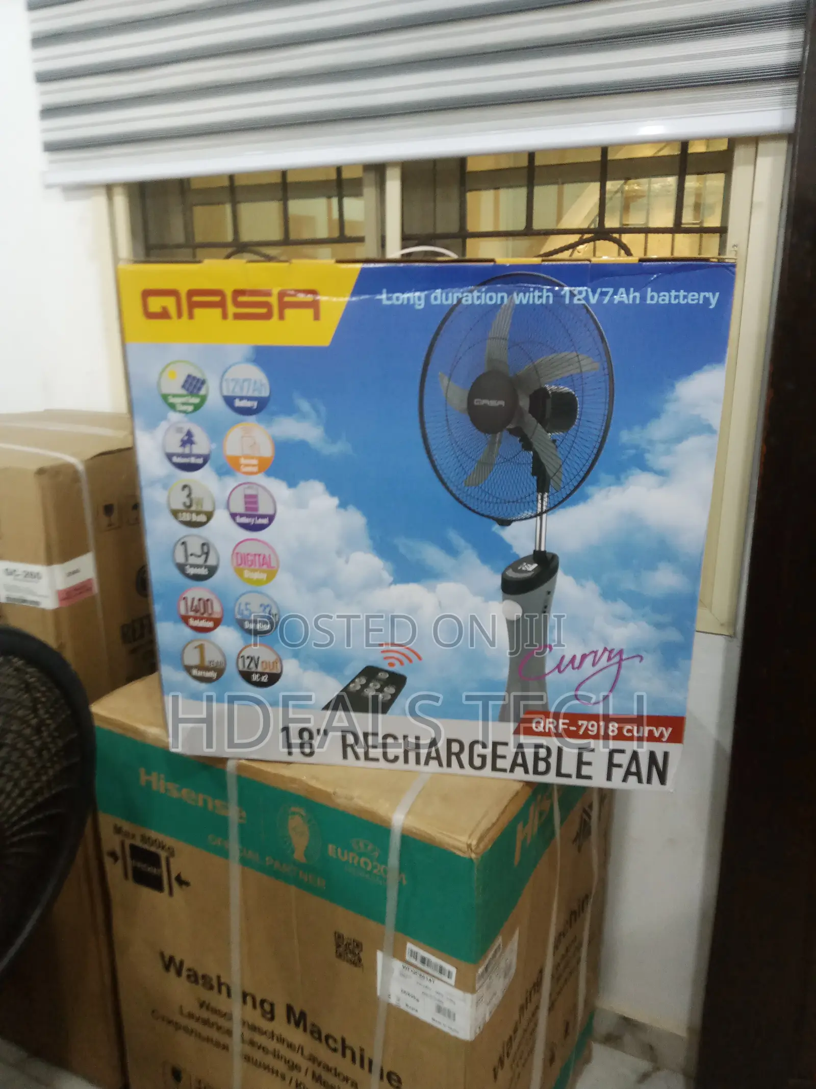 Suitable Standing Fan - Rechargeable 18''
