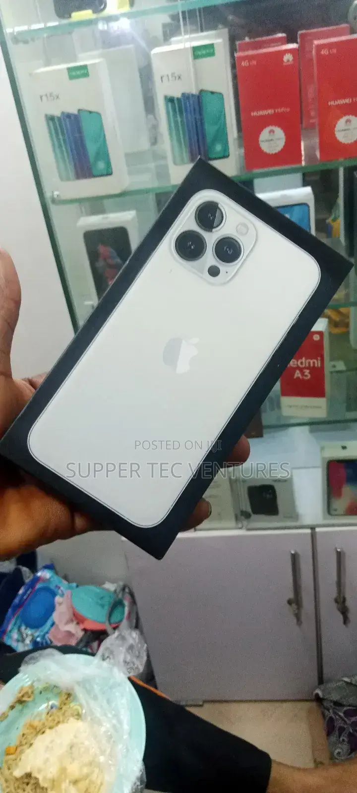 New Apple iPhone 13 Pro Max 256 GB White