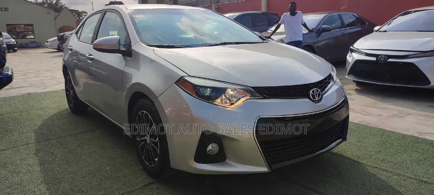 Toyota Corolla 2016 Silver