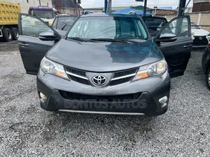 Toyota RAV4 2015 Gray