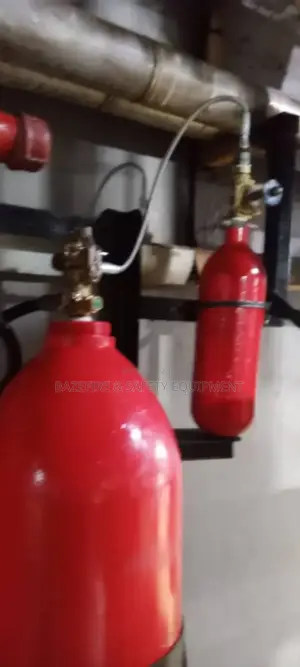 Automatic CO2 Fire Extinguisher