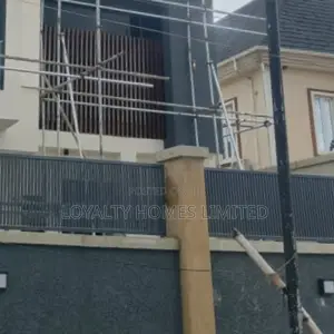 5bdrm Duplex in Lekki for sale
