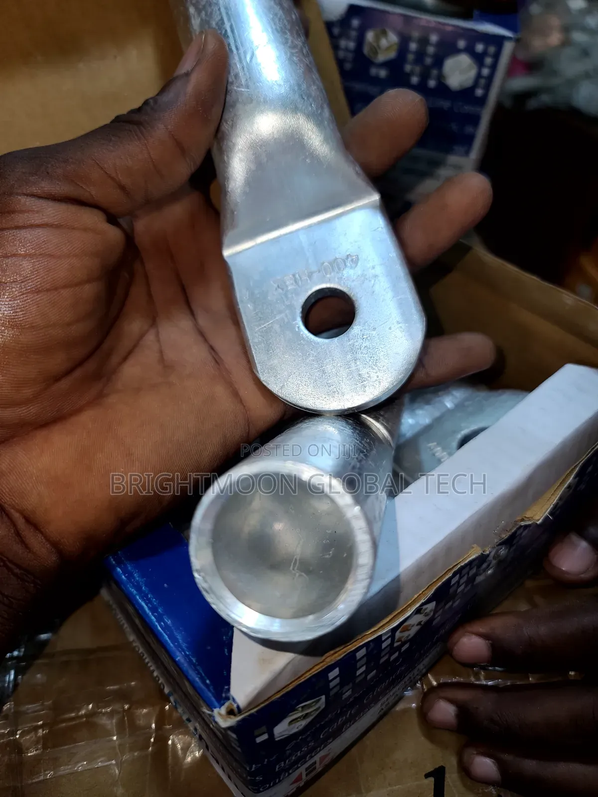 400mm Aluminum Cable Lug %