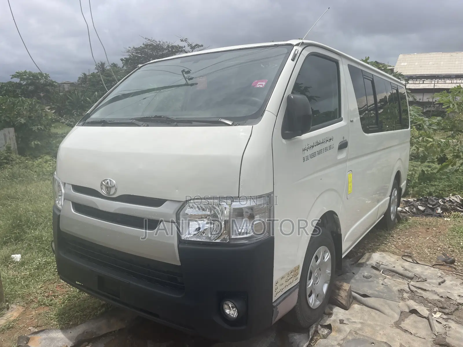 Toyota HiAce 2010 White