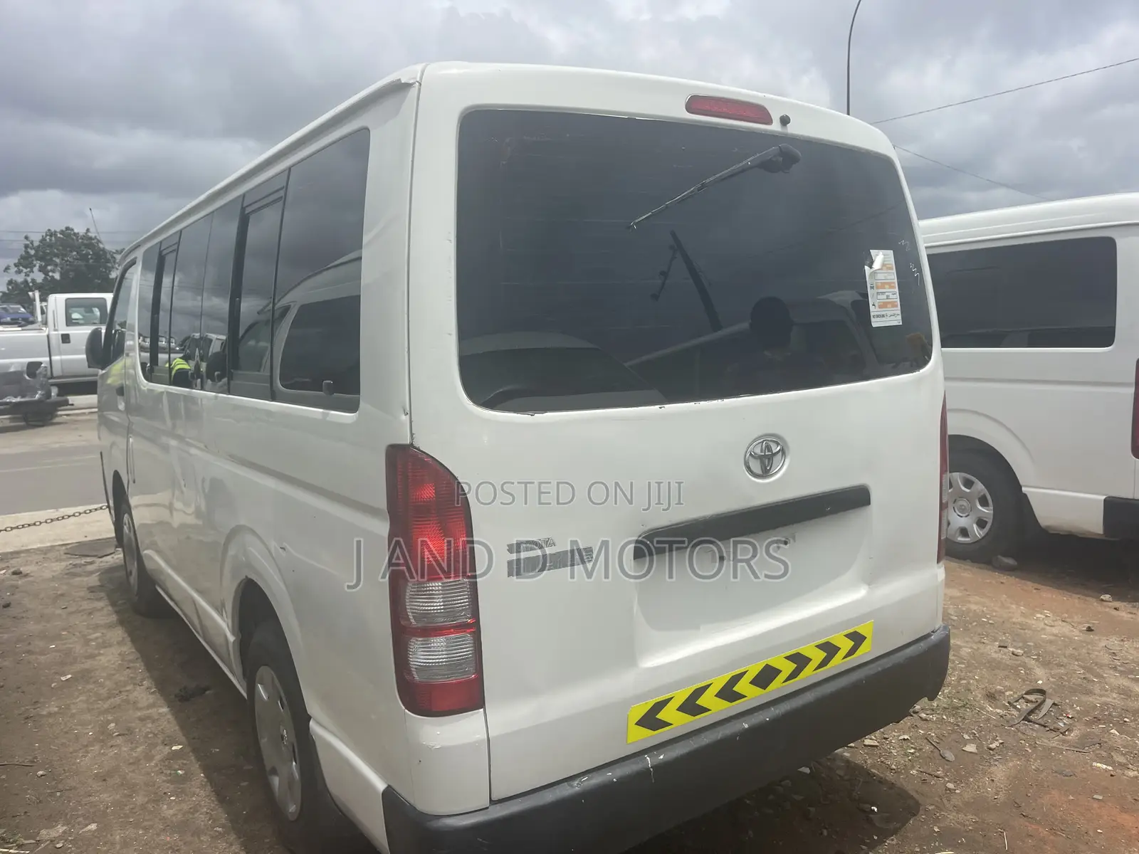 Toyota HiAce 2010 White