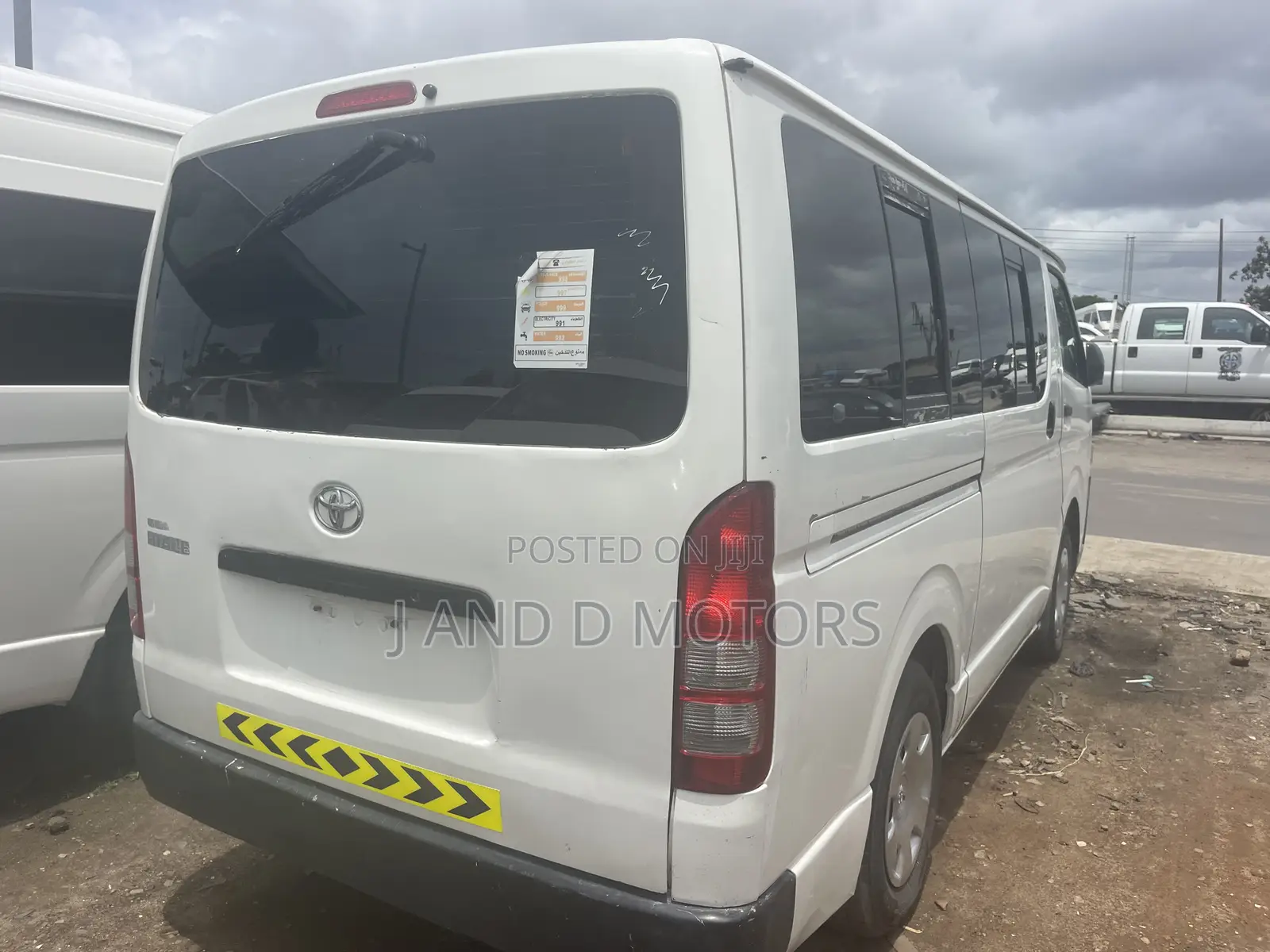 Toyota HiAce 2010 White