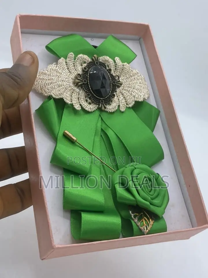 Stylish 2-in-1 Barrister Bow Tie N Lapel Green