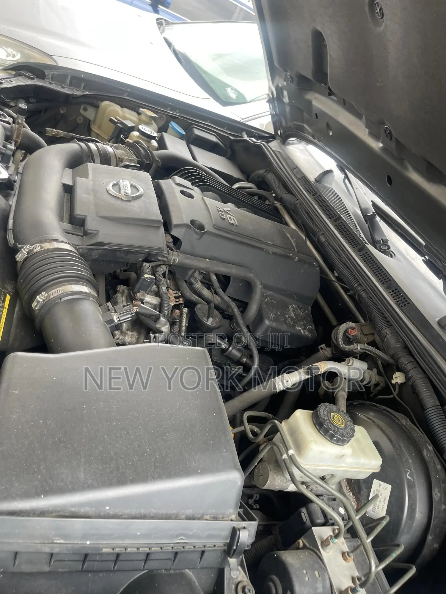Nissan Pathfinder 2005 Gray
