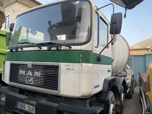 Concrete Mixer - 12 Tyres
