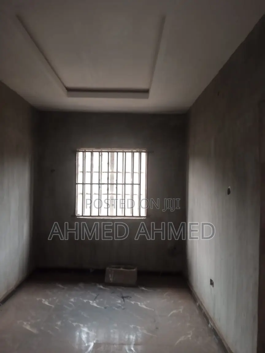 3bedroom Flat, and 4 Room and Parlor Self