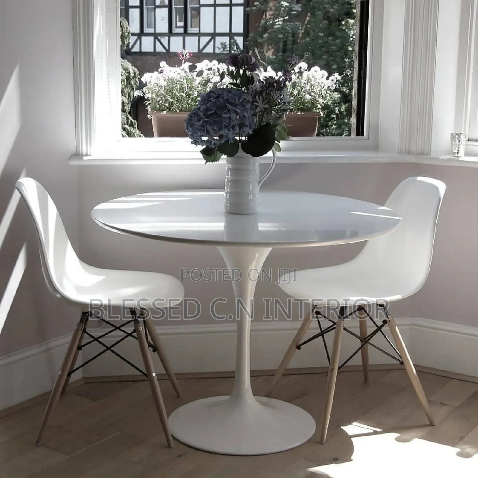 Higher Quality Dior Table by 2 Chairs