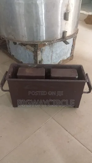 Manual Block Moulder