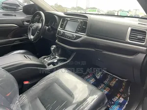 Toyota Highlander 2018 Black