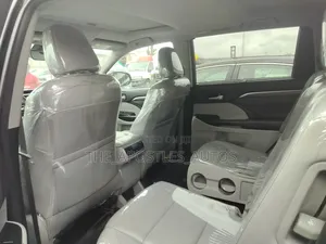 Toyota Highlander 2017 Black