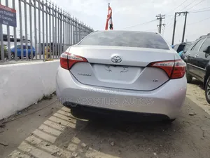 Toyota Corolla 2015 Silver