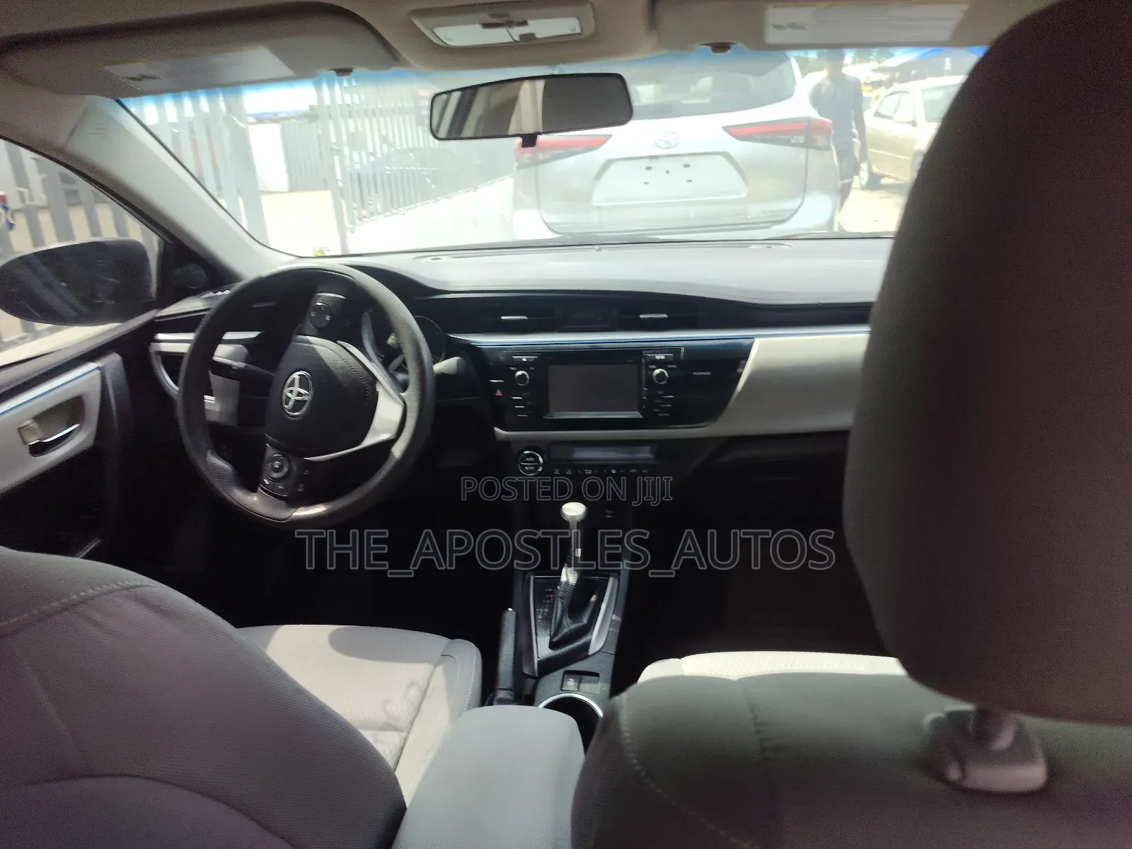 Toyota Corolla 2015 Silver