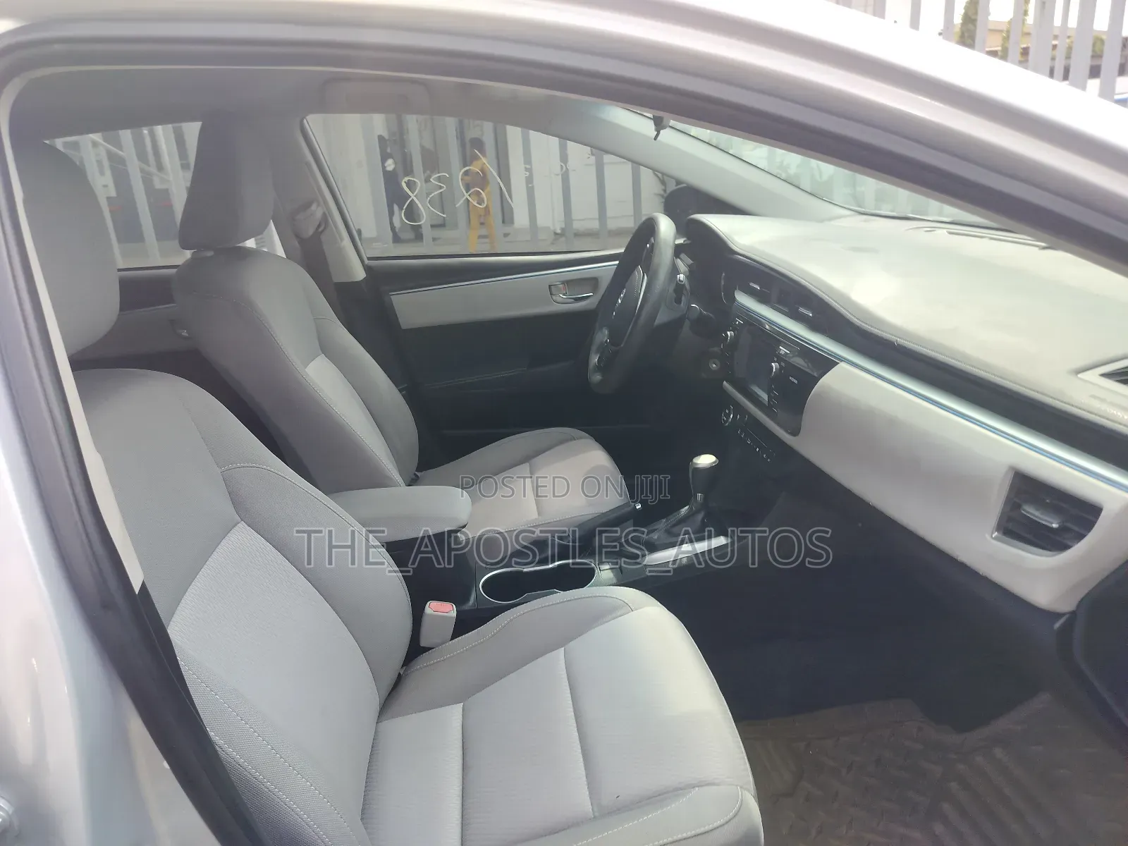 Toyota Corolla 2015 Silver