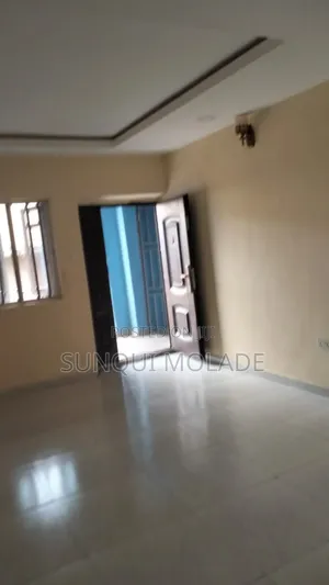 2bdrm Apartment in Opic Estate, Ojodu for rent