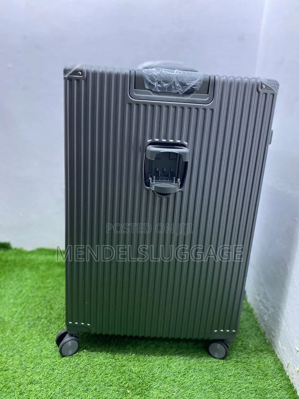 Grey Spinner Suitcase