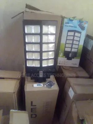 Long Lasting 20 Eyes Solar AIO Street Light