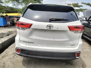 Toyota Highlander 2015 White