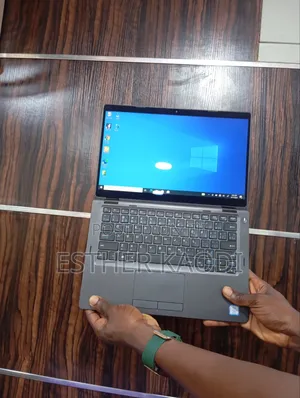 Laptop Dell Latitude 5300 16GB Intel Core i5 SSD 256GB