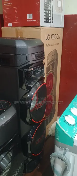 LG Audio Auto DJ XBOOM 9RNC(Baba) 1800w , Powerful Sound.