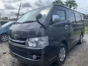 Toyota HiAce 2012 Grey