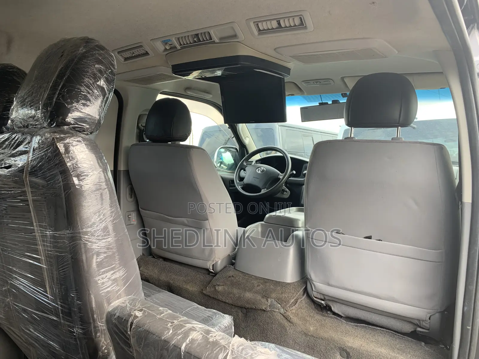 Toyota HiAce 2012 Grey
